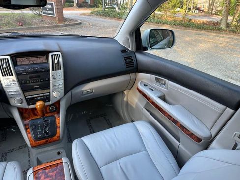Used 2006 Lexus RX 330 FWD image 31