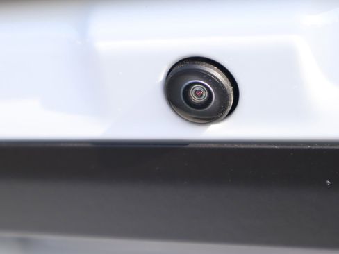 New 2023 Ford F150 Lariat w/ Equipment Group 502A High image 5