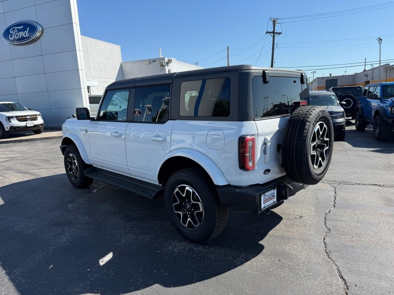 Used 2025 Ford Bronco Outer Banks AWD/4WD image 5