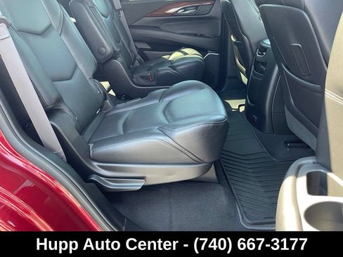 Used 2017 Cadillac Escalade Luxury AWD/4WD image 24