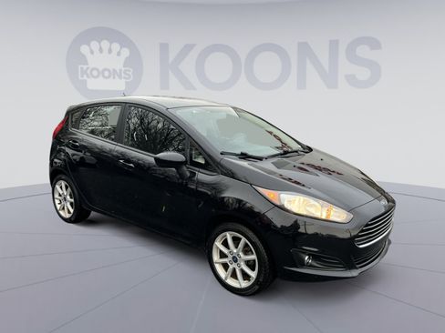 Used 2019 Ford Fiesta SE w/ Equipment Group 201A image 10