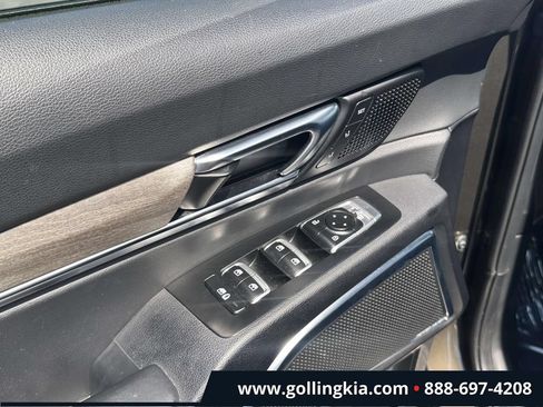 Used 2022 Kia Telluride SX w/ Nightfall Edition Package AWD/4WD image 16
