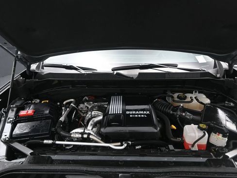 Used 2024 Chevrolet Silverado 1500 LT RWD image 16
