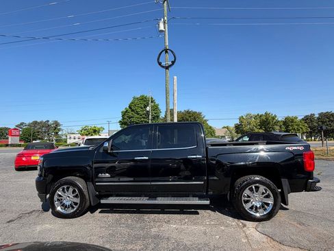 Used 2017 Chevrolet Silverado 1500 High Country image 11