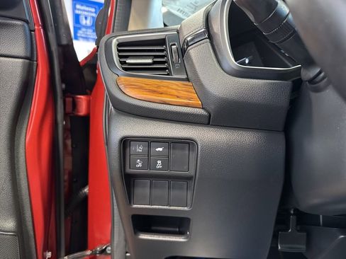 Used 2018 Honda CR-V Touring image 20