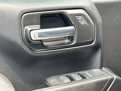 Used 2025 Chevrolet Silverado 1500 W/T w/ Trailering Package AWD/4WD image 15