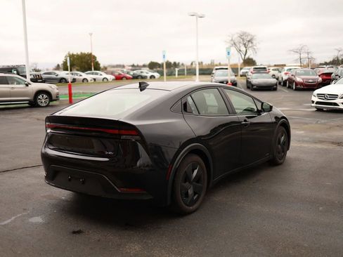 Used 2024 Toyota Prius LE image 5