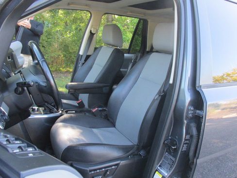 Used 2010 Land Rover LR2 HSE image 51