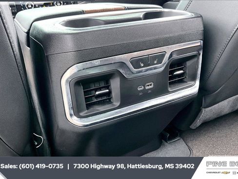 Used 2024 Chevrolet Silverado 1500 High Country w/ Technology Package AWD/4WD image 25