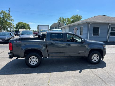Used 2017 Chevrolet Colorado W/T w/ WT Convenience Package AWD/4WD image 2