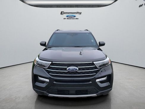 Used 2023 Ford Explorer XLT w/ Equipment Group 202A AWD/4WD image 2