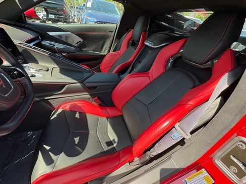 Used 2021 Chevrolet Corvette Stingray Premium Cpe w/ Z51 Performance Package RWD image 15