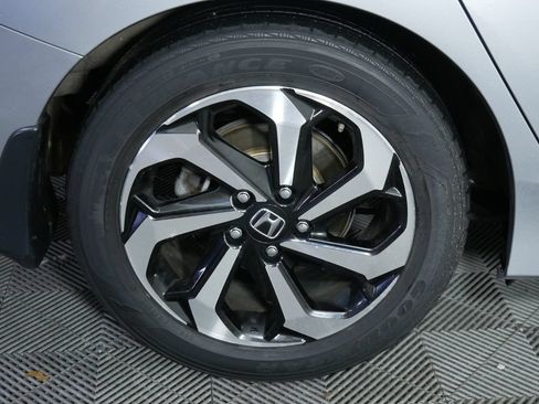 Used 2016 Honda Accord EX image 11