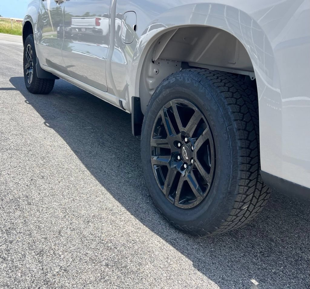 New 2026 Chevrolet Silverado 1500 RST w/ Z71 Off-Road Package AWD/4WD image 7