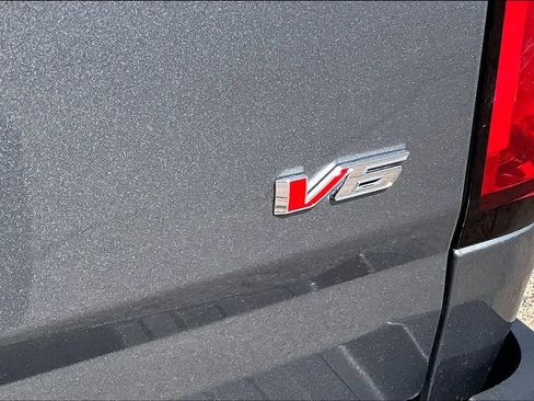 Used 2022 Chevrolet Colorado Z71 AWD/4WD image 22