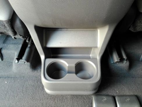 Used 2024 Toyota Sienna XLE image 29