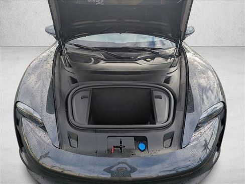 Used 2023 Porsche Taycan image 27