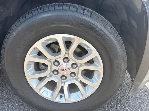 Used 2016 GMC Yukon SLE RWD image 8