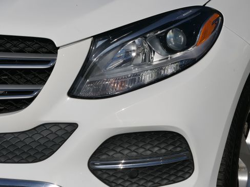 Used 2018 Mercedes-Benz GLE 350 image 9