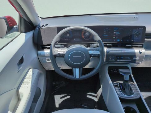 Used 2024 Hyundai Kona SEL FWD image 12