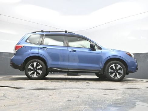 Used 2017 Subaru Forester 2.5i w/ Alloy Wheel Package image 38