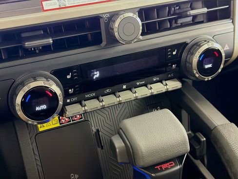 New 2026 Toyota Tacoma TRD Off-Road AWD/4WD image 16