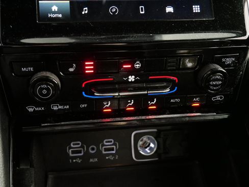 Used 2022 Jeep Grand Cherokee Altitude image 23