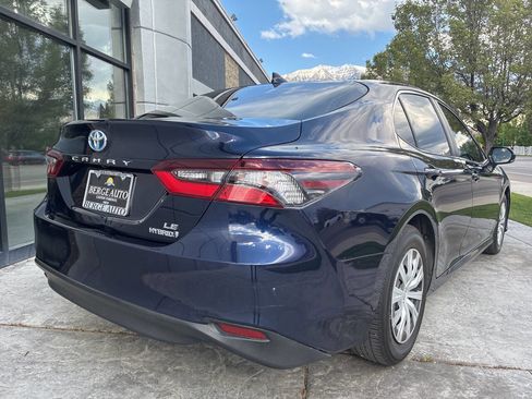 Used 2022 Toyota Camry LE w/ Cold Weather Package FWD image 5