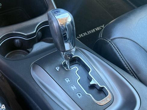 Used 2017 Dodge Journey Crossroad image 24