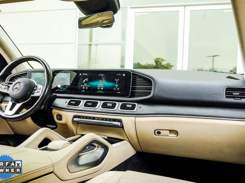 Used 2022 Mercedes-Benz GLE 580 4MATIC w/ Night Package image 18