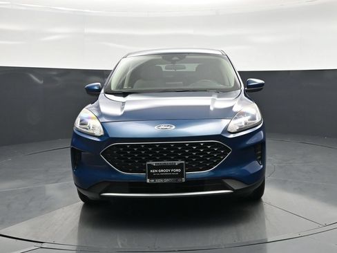 Used 2020 Ford Escape SE FWD image 22
