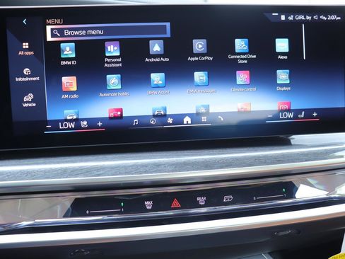 New 2026 BMW 740i xDrive w/ Premium Package image 31