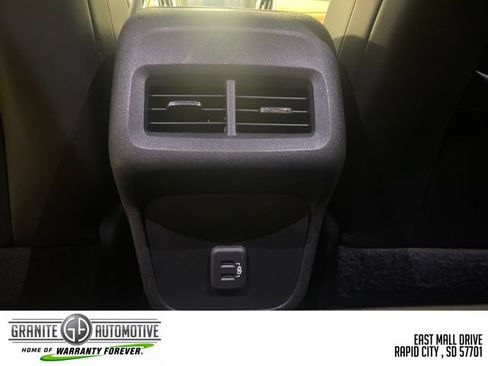 Used 2019 Chevrolet Equinox Premier w/ LPO, Cargo Package FWD image 34