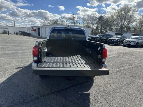 Used 2023 Toyota Tacoma SR5 w/ Technology Package AWD/4WD image 21