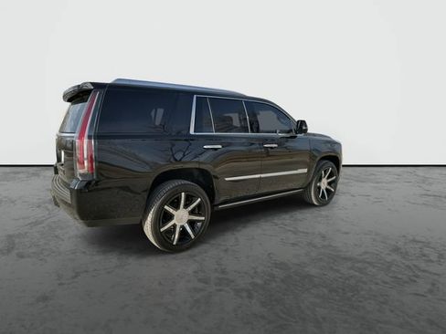 Used 2017 Cadillac Escalade Premium Luxury image 8