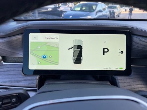 Used 2023 Rivian R1S Launch Edition image 14