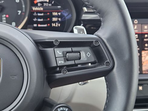 Certified 2026 Porsche Macan Turbo AWD/4WD image 27
