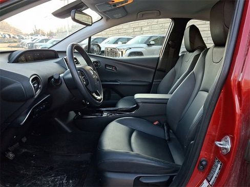 Used 2020 Toyota Prius XLE w/ Advanced Technology Package image 13