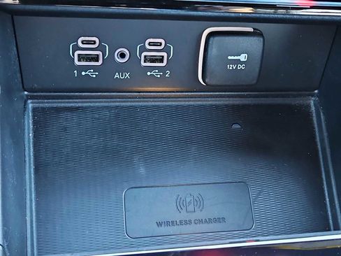 Used 2025 Jeep Grand Cherokee Laredo w/ Luxury Tech Group I image 31