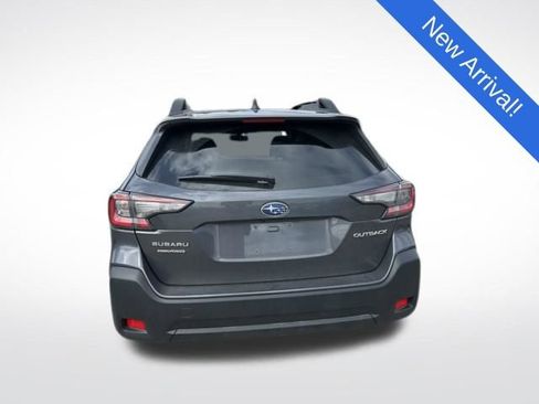 Used 2024 Subaru Outback Premium image 6