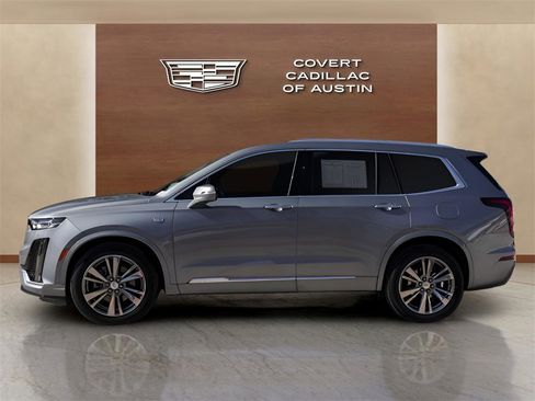 Used 2023 Cadillac XT6 Premium Luxury image 2