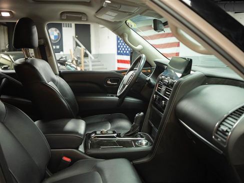 Used 2024 INFINITI QX80 Luxe image 13