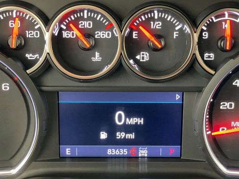 Certified 2021 Chevrolet Silverado 1500 LT Trail Boss w/ Convenience Package II image 31