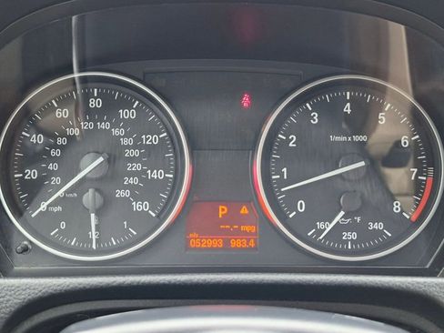 Used 2013 BMW 328i Convertible RWD image 9
