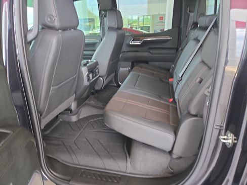 Used 2024 Chevrolet Silverado 1500 High Country w/ High Country Premium Package image 30