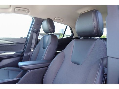 Used 2022 Buick Encore GX Select AWD/4WD image 11