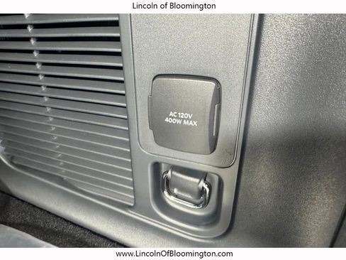 New 2026 Lincoln Navigator L Reserve AWD/4WD image 28