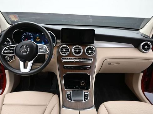Used 2021 Mercedes-Benz GLC 300 image 12