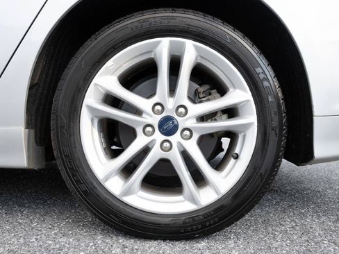 Used 2018 Ford Fusion S FWD image 37