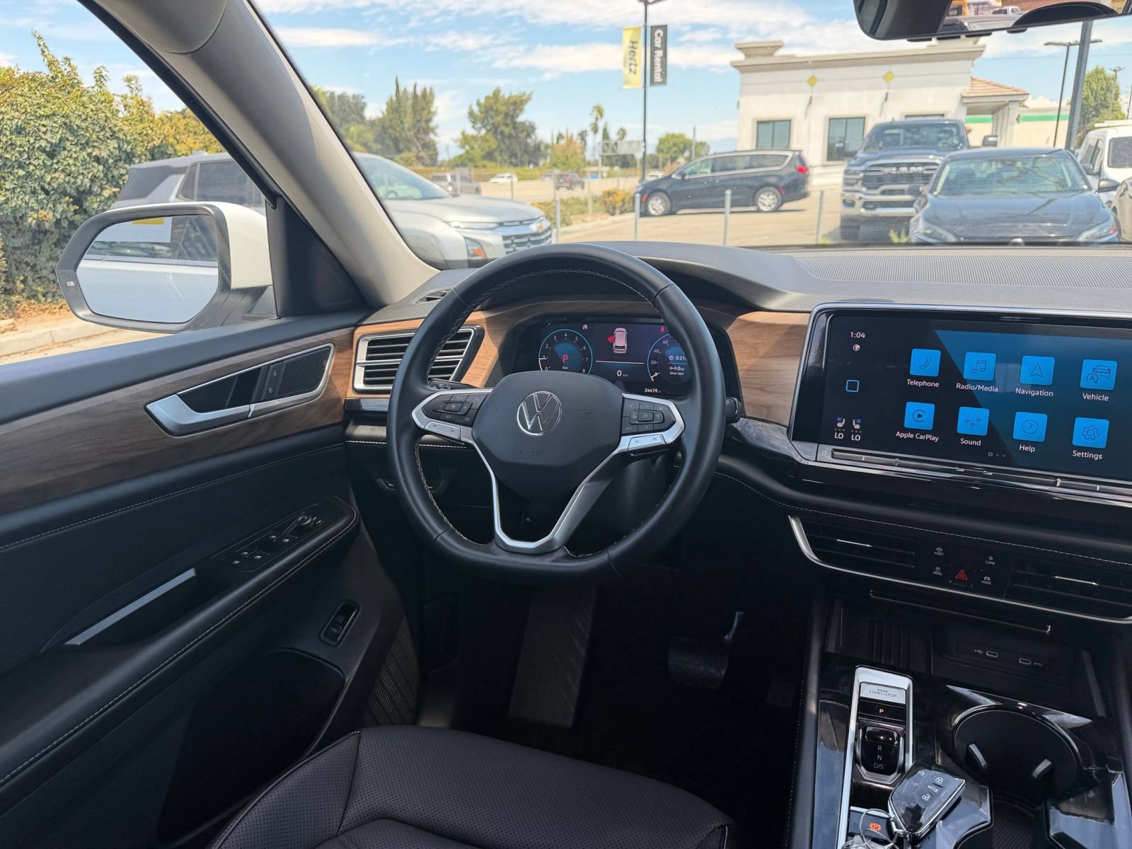 Used 2026 Volkswagen Atlas SE FWD image 36